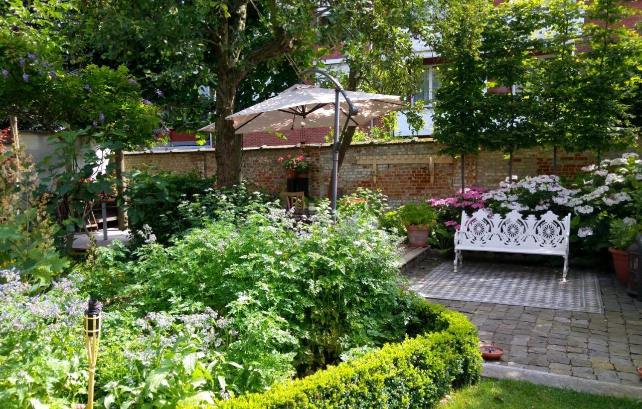 Bed & Breakfast Exterlaer แอนต์เวิร์ป ภายนอก รูปภาพ